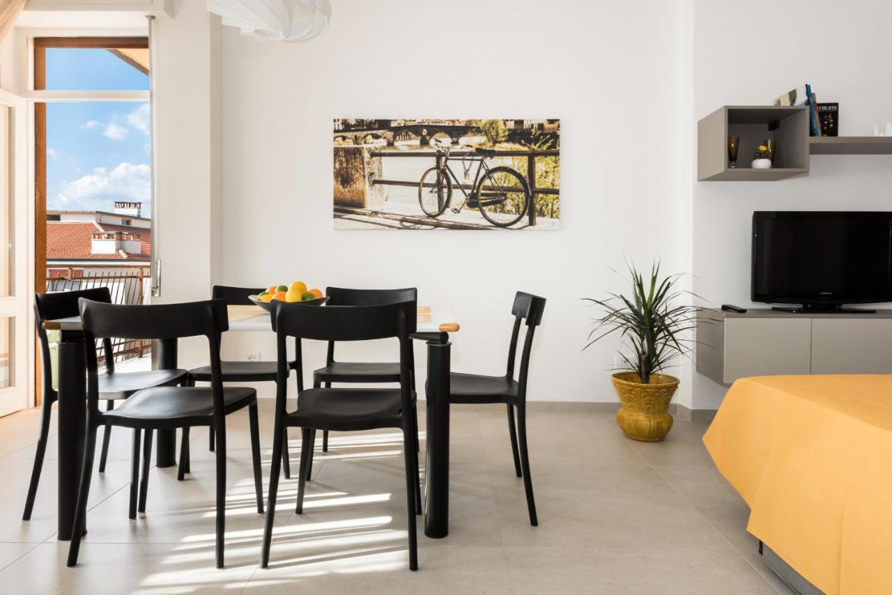 Civico40 Luminoso Appartamento Con Balconi E Garage Privato Verona Kültér fotó